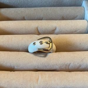 Cream colored belt buckle ring